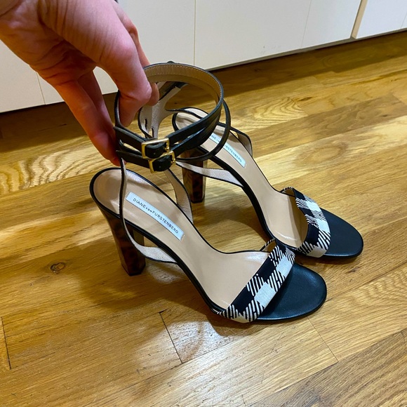 Diane Von Furstenberg Strappy Sandal - Picture 2 of 11